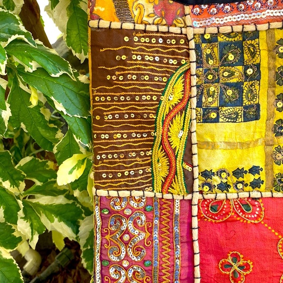 BOHEMIAN UNIQUE PATCHWORK HANDMADE UPCYCLED SHOULDER BAG TOTE ADVENTUROU… - Picture 7 of 13